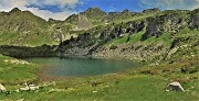 43 Lago Grande (2030 m) con vista verso Cima Cadelle